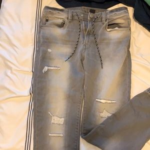 H&M grey pants. Never worn. Size 33/32